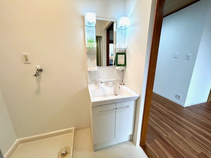 物件内観写真11　(洗面)