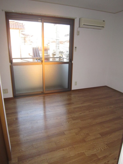 物件内観写真10　(居室)