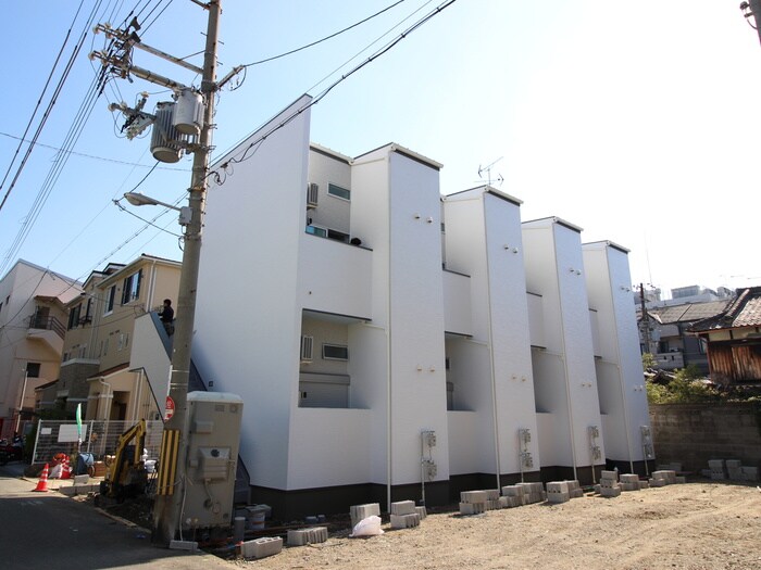 物件外観写真2　(外観写真)