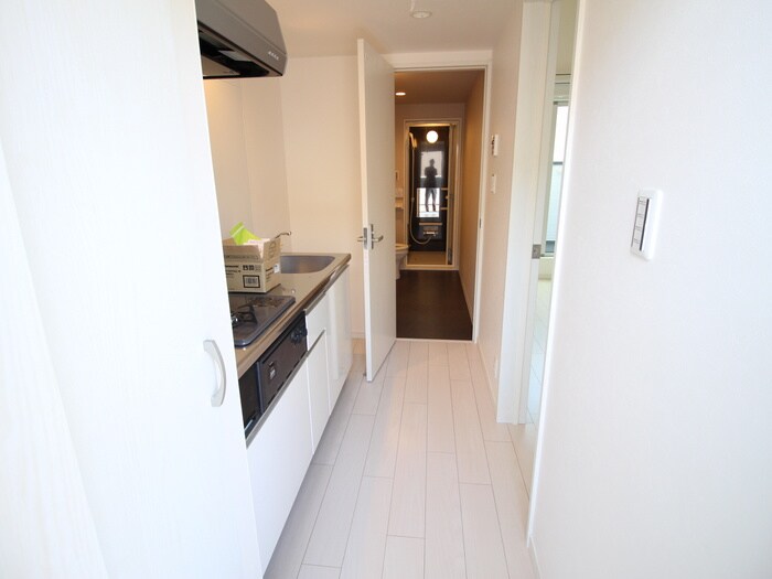 物件内観写真17　(廊下)