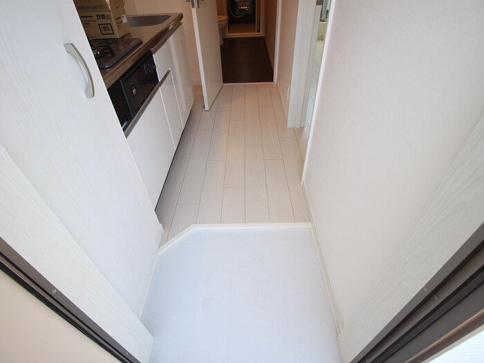 物件内観写真18　(玄関)