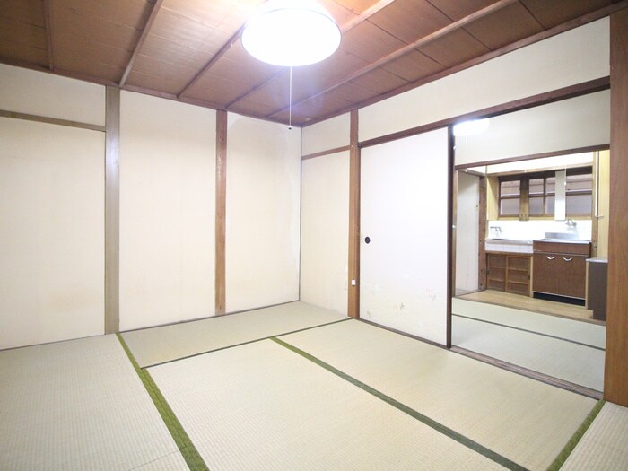 物件内観写真10　(居室)