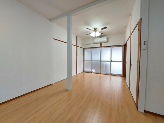 物件内観写真8　(居室)