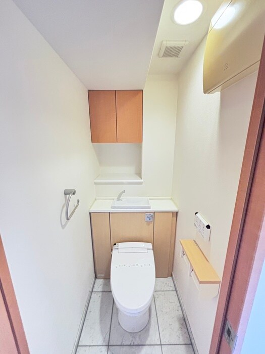 物件内観写真11　(トイレ)