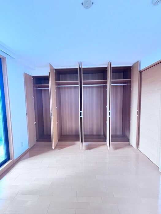 物件内観写真12　(収納)