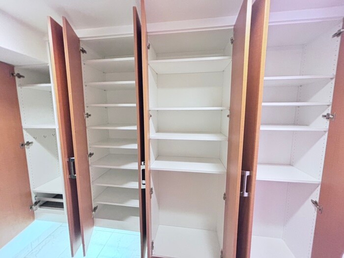 物件内観写真14　(靴箱)