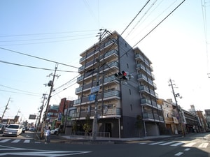 エスカーサ京都四条梅津(201)外観写真
