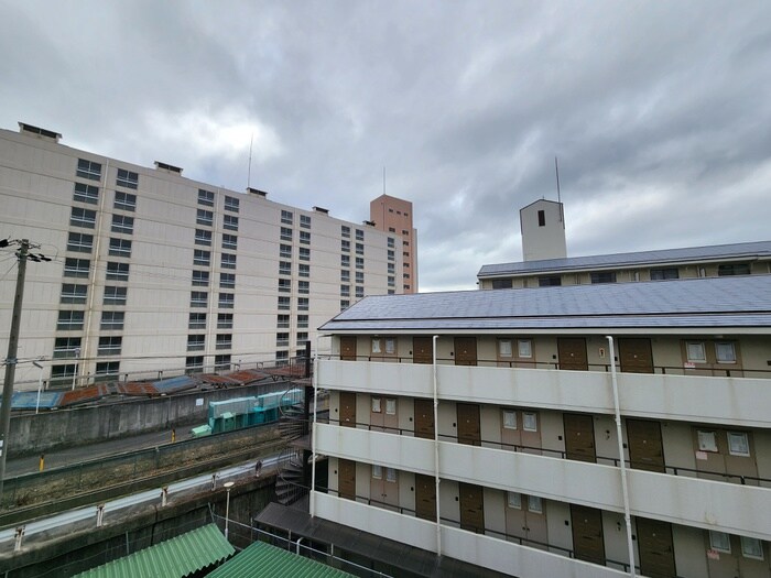 物件内観写真22　(室内からの展望)