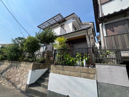 鴬が丘戸建外観写真