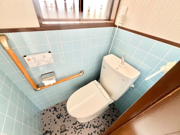 物件内観写真16　(トイレ)