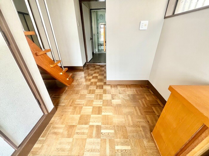 物件内観写真19　(廊下)