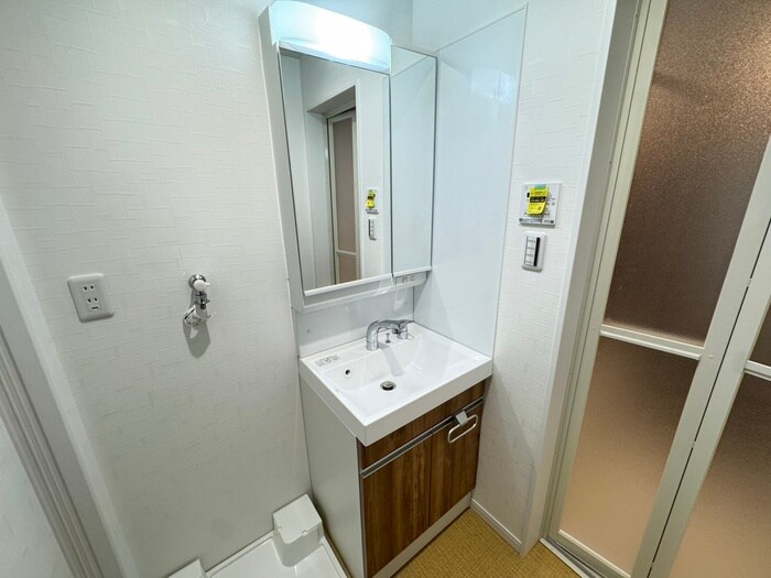 物件内観写真12　(洗面)