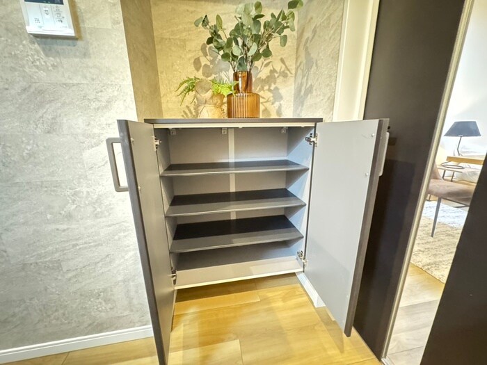 物件内観写真15　(靴箱)