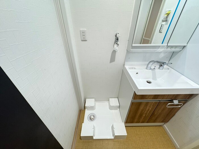 物件内観写真18　(洗濯機置場)