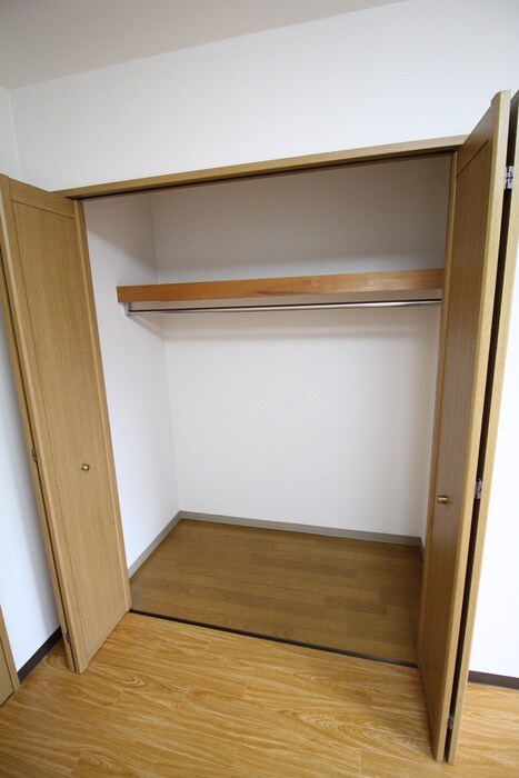 物件内観写真12　(収納)