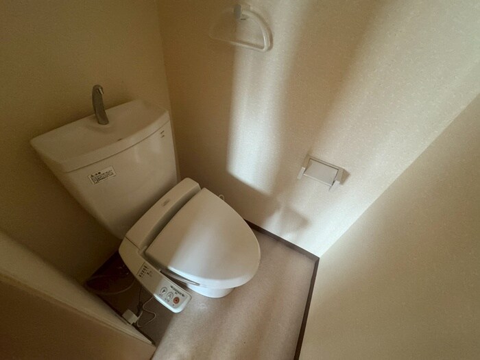 物件内観写真11　(トイレ)