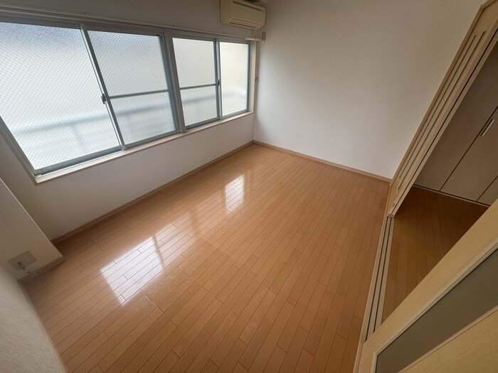 物件内観写真21　(居室)