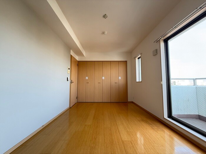 物件内観写真2　(居室)