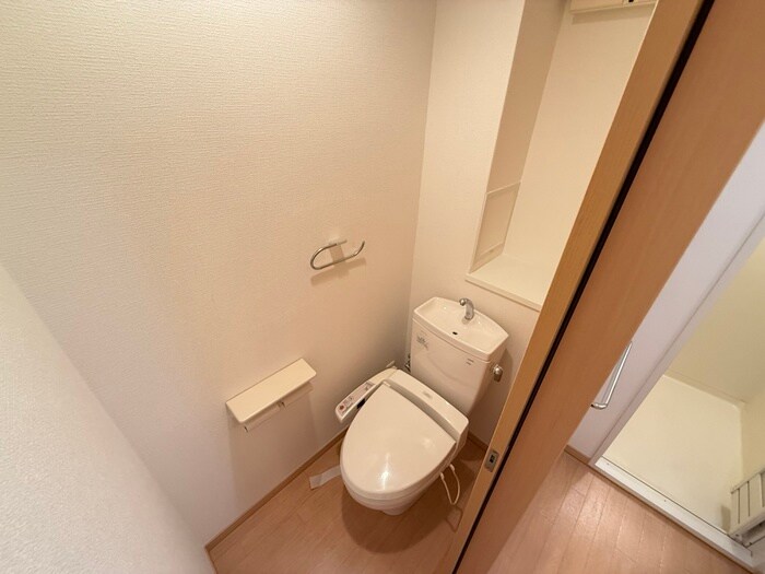 物件内観写真5　(トイレ)