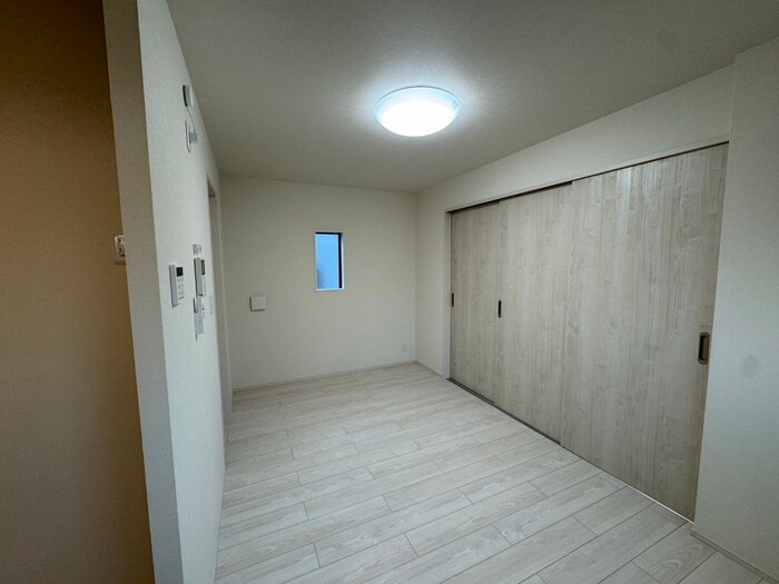 物件内観写真8　(居室)