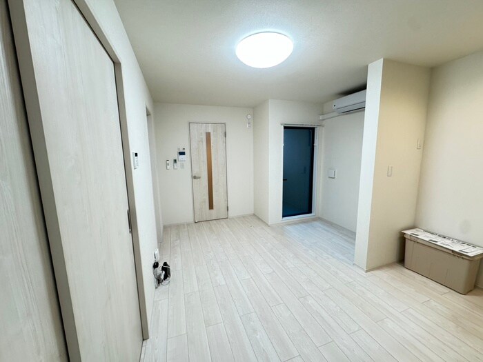 物件内観写真8　(居室)