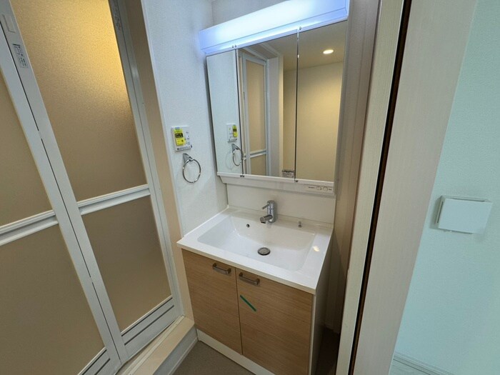 物件内観写真12　(洗面)