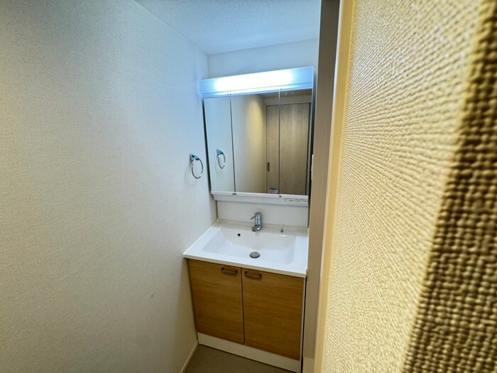 物件内観写真13　(洗面)