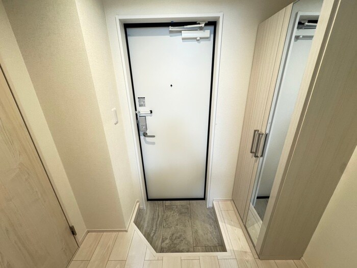 物件内観写真14　(玄関)