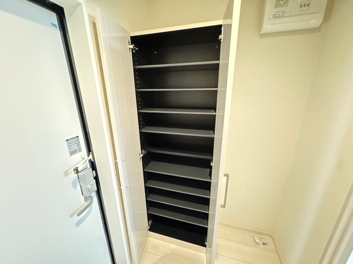 物件内観写真15　(靴箱)