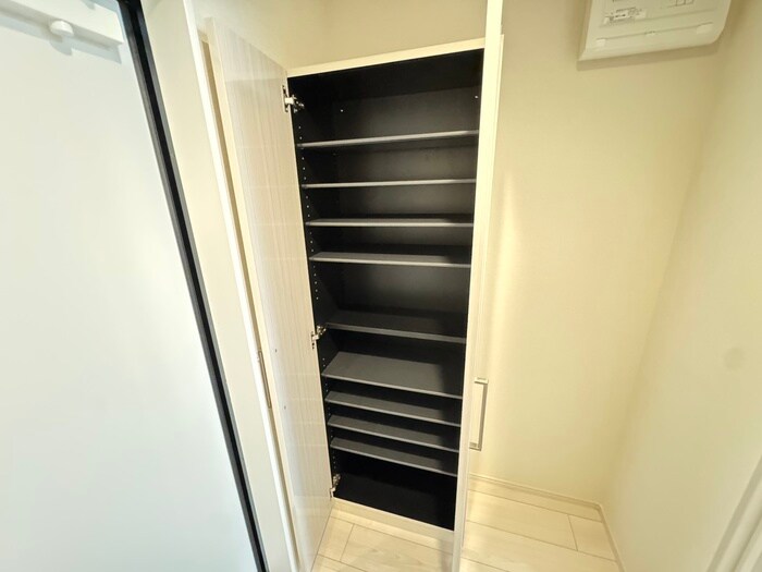 物件内観写真15　(靴箱)