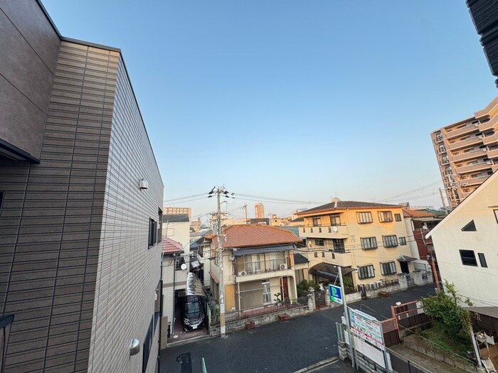 物件内観写真21　(室内からの展望)