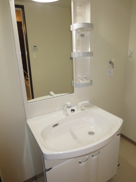 物件内観写真10　(洗面)