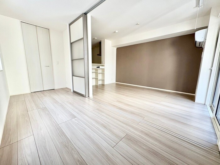 物件内観写真8　(居室)