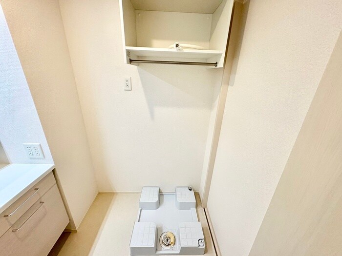 物件内観写真13　(洗濯機置場)