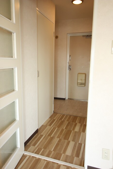 物件内観写真20　(廊下)