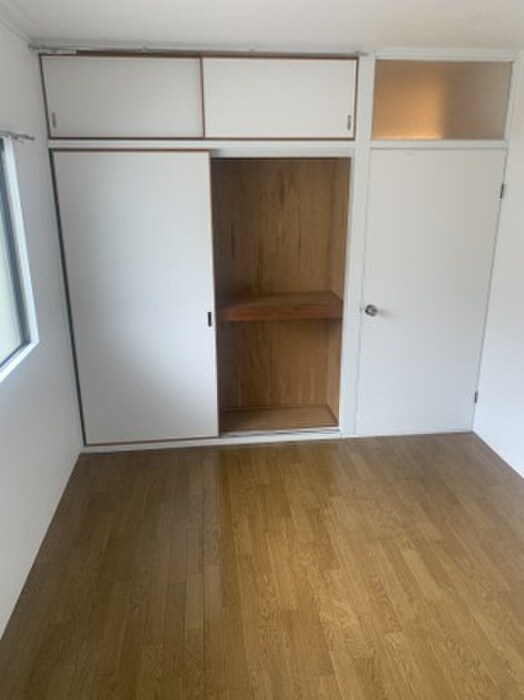 物件内観写真12　(収納)