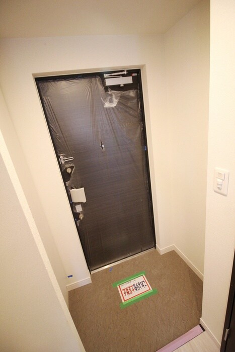 物件内観写真15　(玄関)