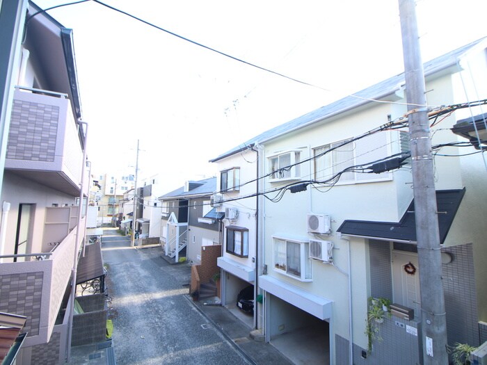 物件内観写真17　(室内からの展望)