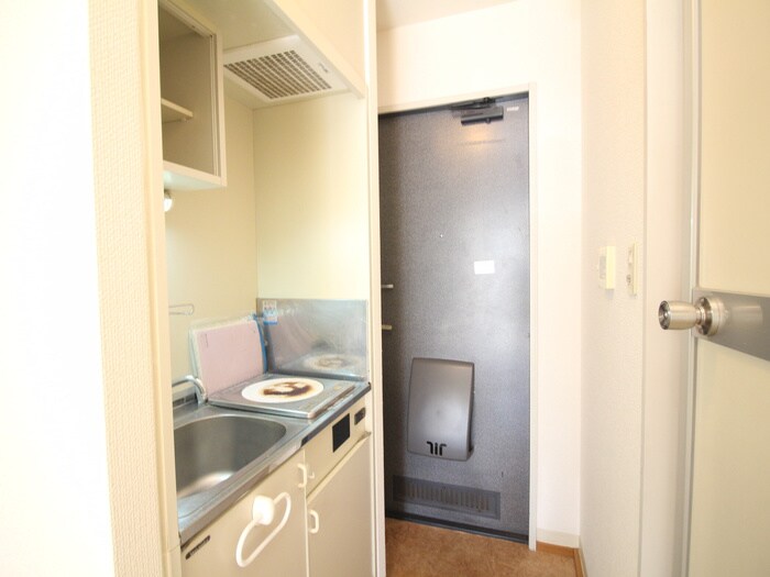 物件内観写真18　(玄関)