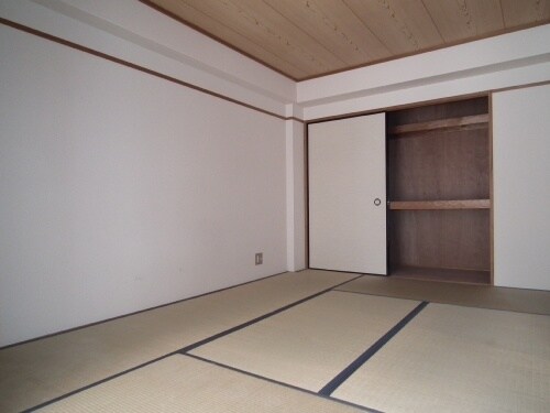 物件内観写真13　(居室)