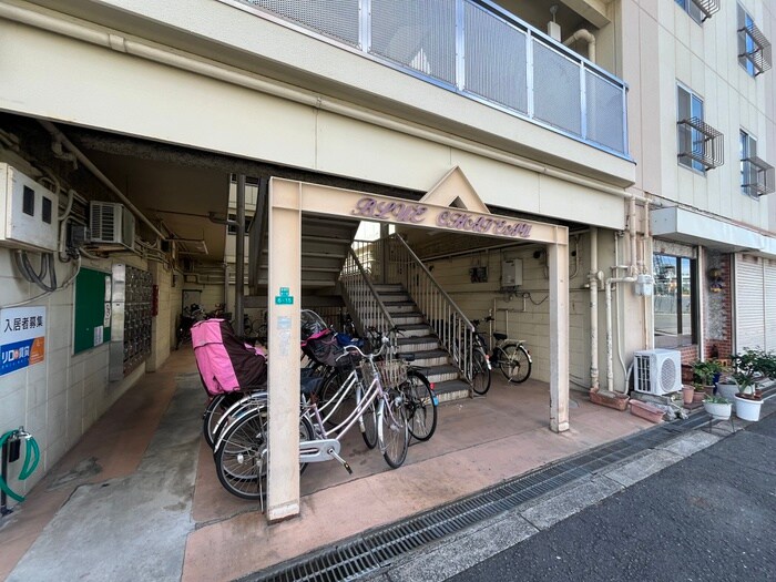 物件外観写真3　(駐輪場)