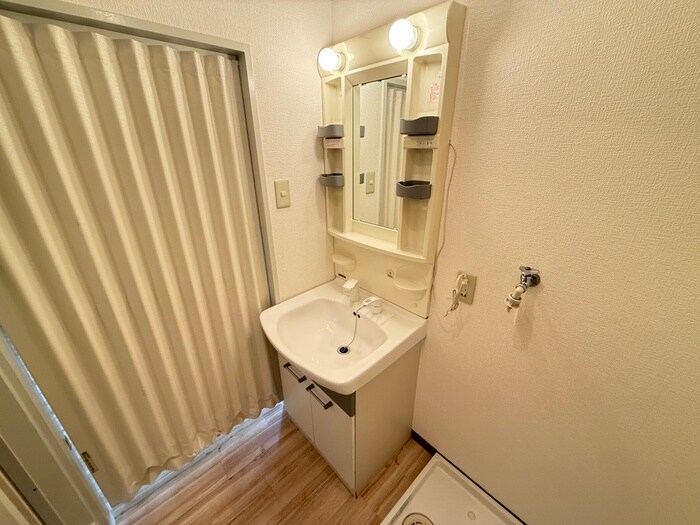 物件内観写真11　(洗面)