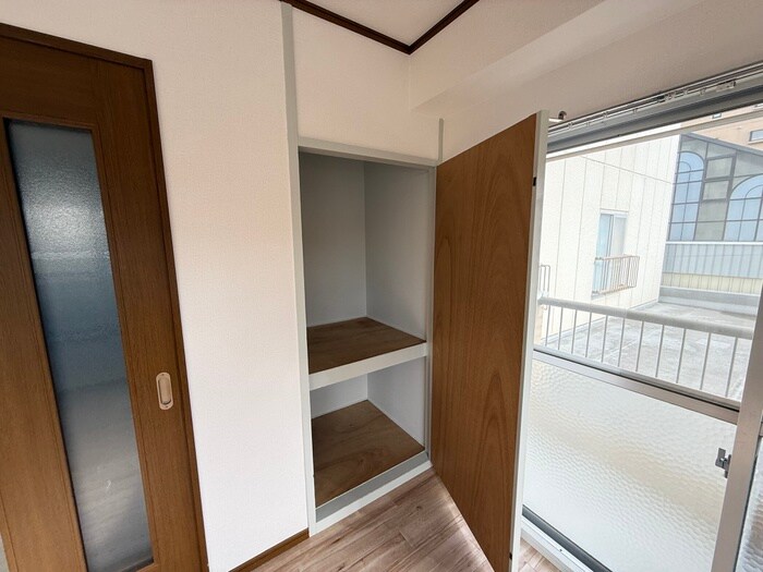 物件内観写真18　(収納)