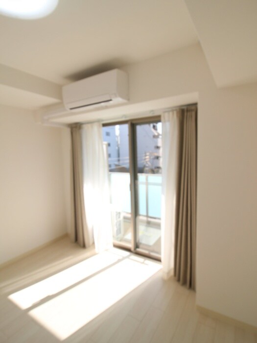 物件内観写真13　(居室)