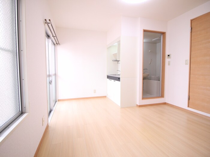 物件内観写真8　(居室)