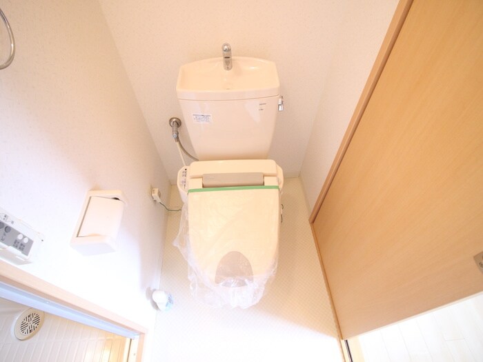 物件内観写真11　(トイレ)