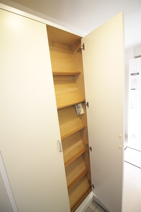 物件内観写真16　(靴箱)