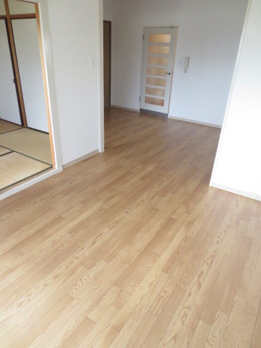 物件内観写真10　(居室)