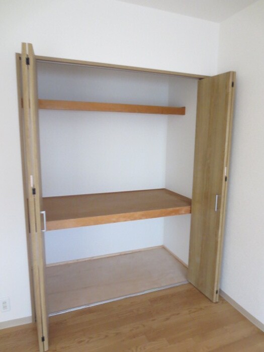 物件内観写真11　(収納)