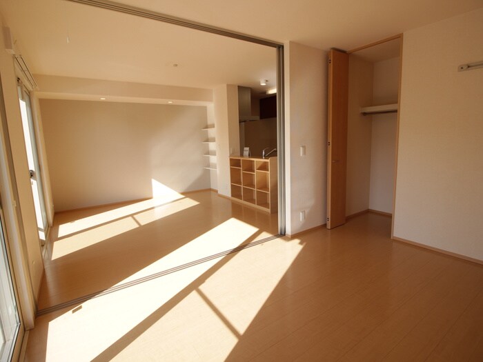 物件内観写真22　(居室)